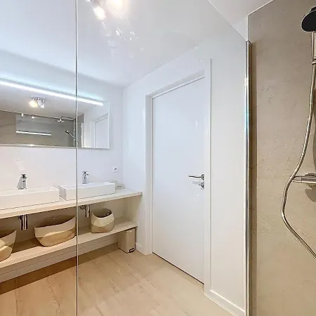Vila Strada -